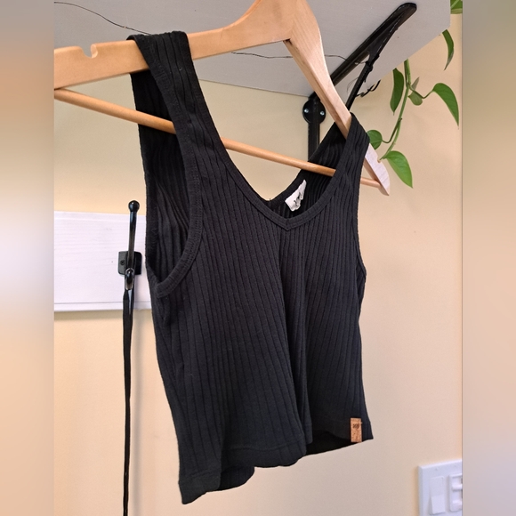 Tentree Cropped Tank - Picture 3 of 6